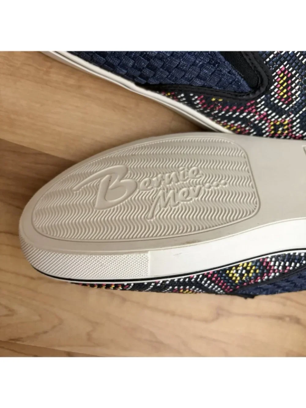 Bernie Mev Women’s Size USA 7 Woven Blair Slip On Geometric Pattern Memory Foam